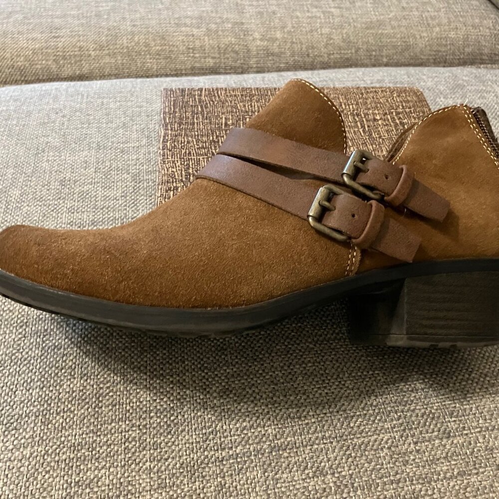 Earth Origins Destiny Suede Heeled Brown Ankle Boot Women's Size 8.5W - Picture 4 of 16